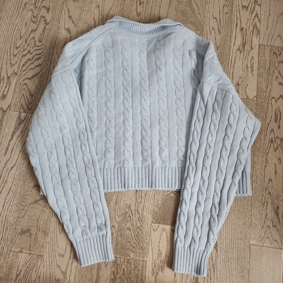 Aritzia Sunday Best Wool Lottie V-Neck Sweater / baby blue - Picture 5 of 9